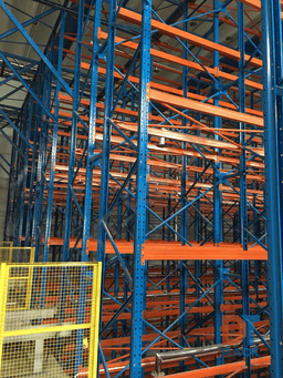 堆垛车自动化立库 2