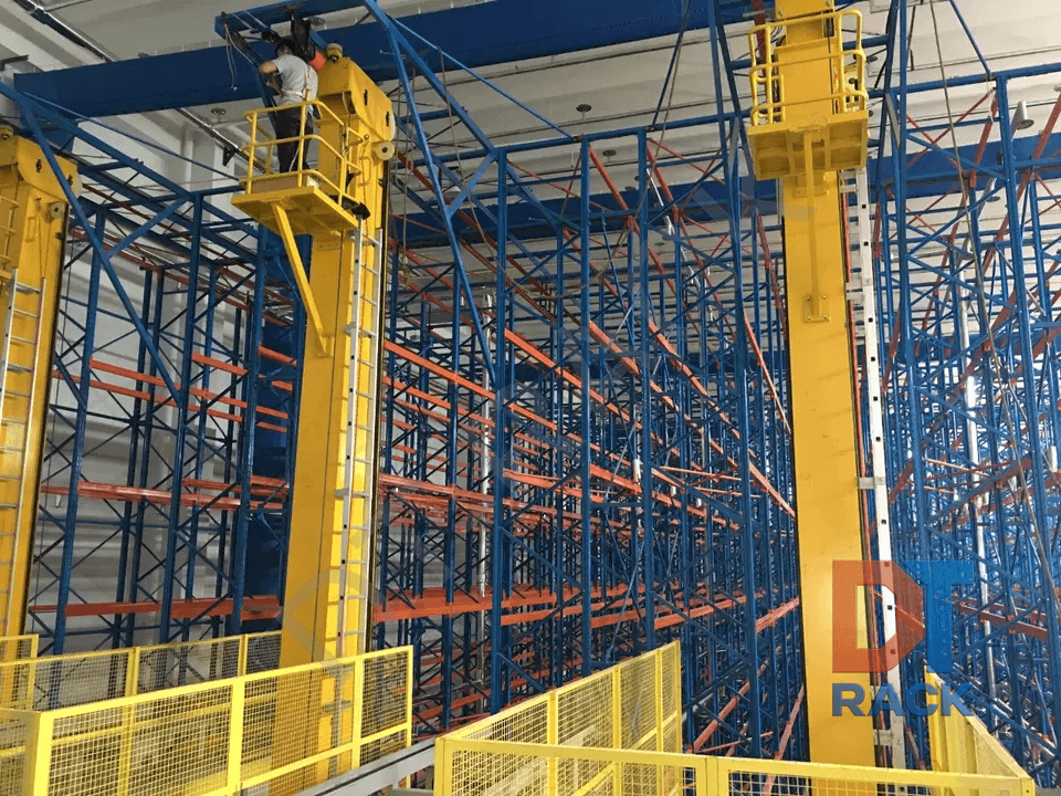 堆垛车自动化立库